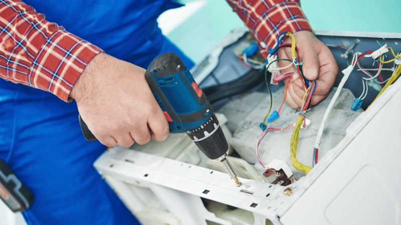 Kartal Lg Lg çamaşır makinesi kart tamiri – Su almama arızası orijinal parça ile giderildi. - Teknik servis örneği